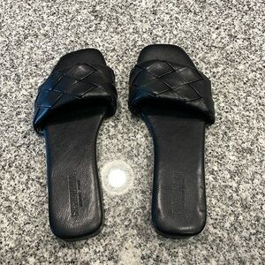 Women’s Sandals